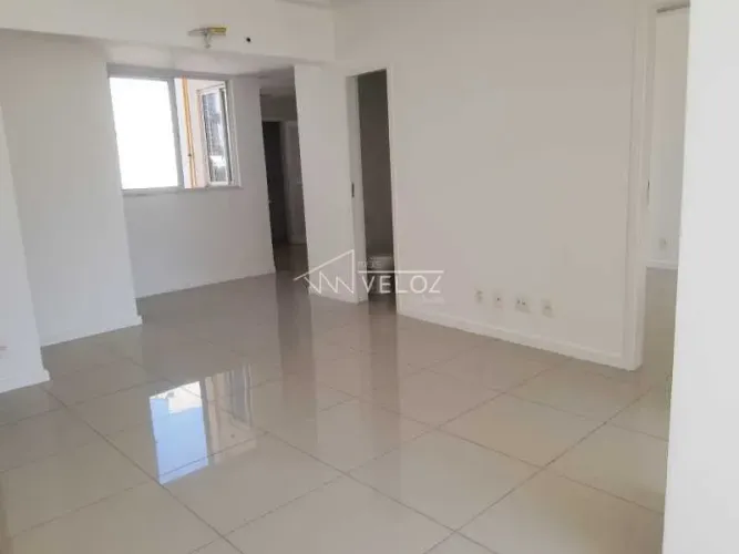 Apartamento - Padrão / Residencial / Catete