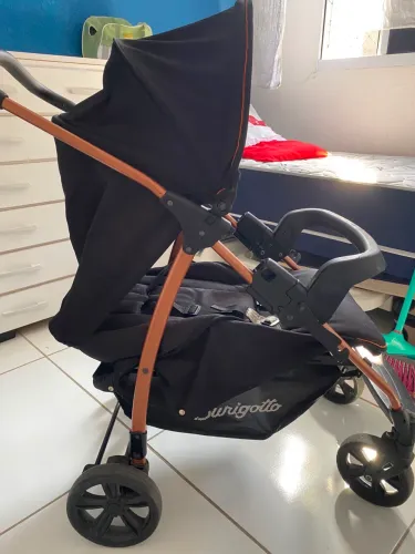 Carrinho de bebê Burigotto único dono