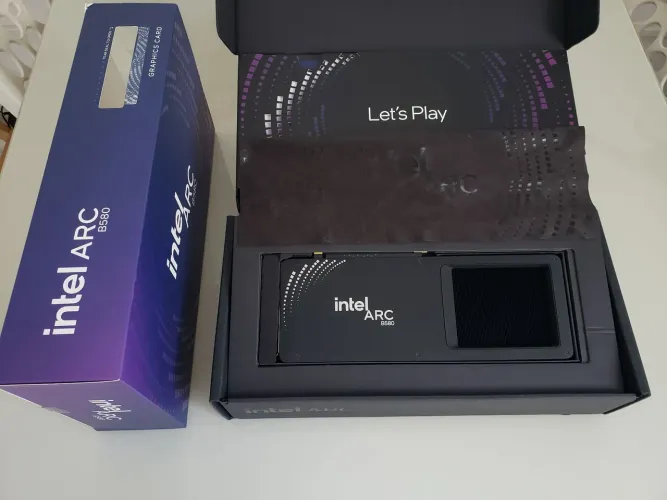 Placa de Vídeo - Intel Arc B580 12gb Limited Edition 