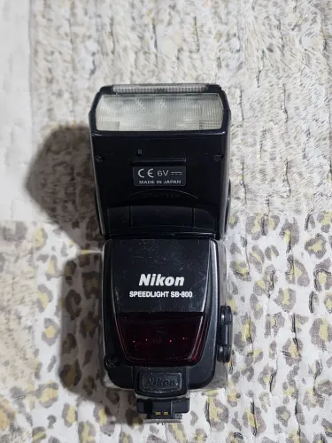Flash Nikon Sb800