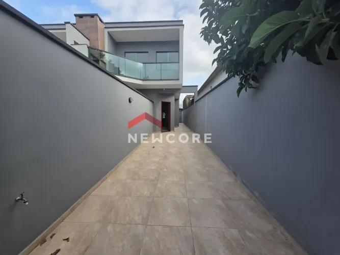 Casa em Rua Alabastro - Estância Balneária Belmira Novaes - Peruíbe/SP