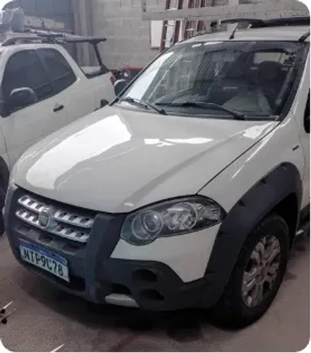 Fiat Strada Adventure1.8/ 1.8 Locker Flex CD 2011