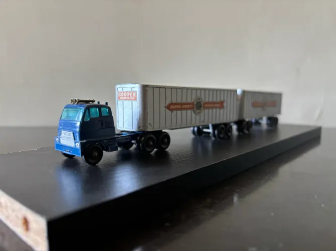 Matchbox International Cooper-Jarrett com reboques duplos. RARO !