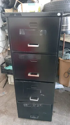 Arquivo de Aço Preto com 4 Gavetas - Ideal para Escritório | Oportunidade!