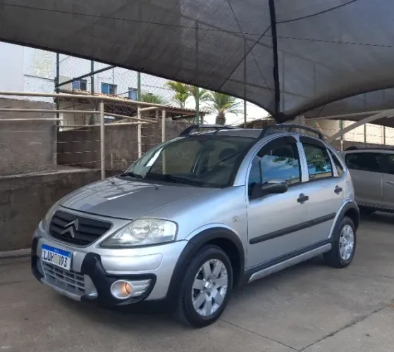 Citroen C3 XTR 1.4 Flex 8V 5P 2010