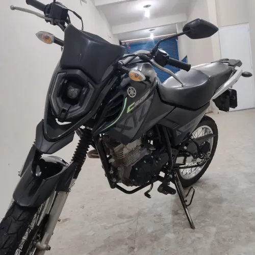 Moto zerada como nas fotos único dono, abaixo da tabela.