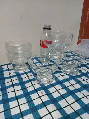 Conjunto de cremeras tipo taça 200ml de vidro com 14 unidades 