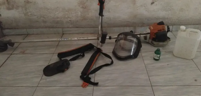 Roçadeira sthil 161 fs