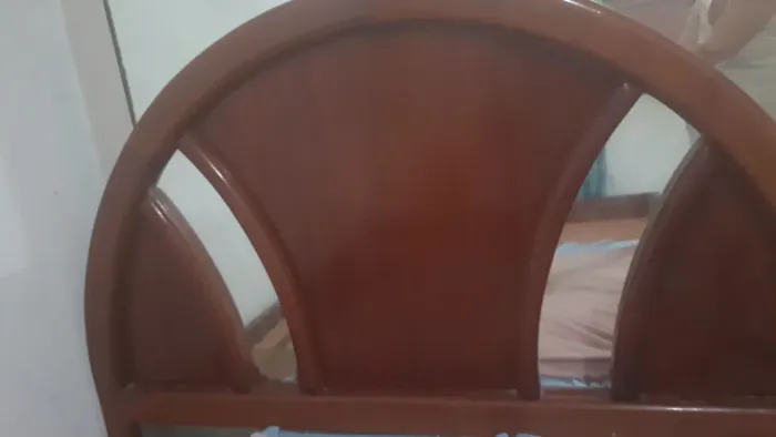 Cama de casal antiga