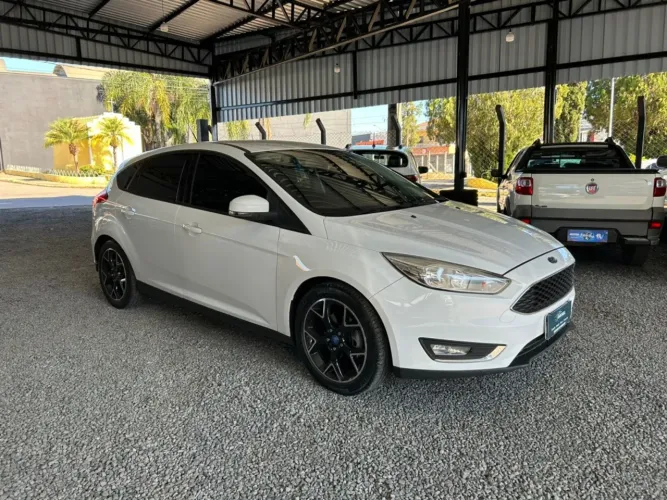 Ford Focus 2.0 16v/ 2.0 16V Flex 5P 2017