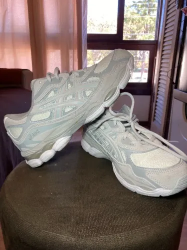TÊNIS ASICS GEL NYC - TAM 39.5