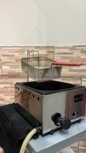 Vendo Fritadeira a gás - pouco tempo de uso!