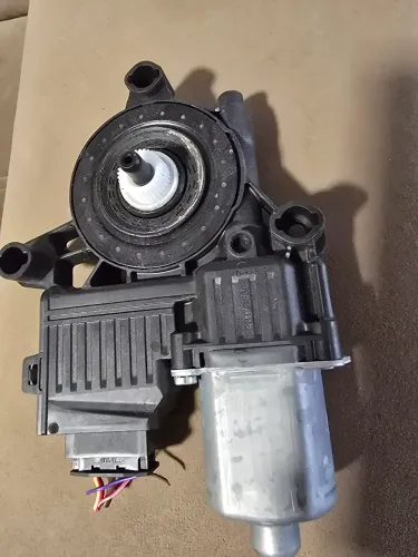  Motor de Acionamento de Vidro VW 2Q0959407