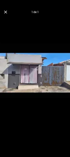 Vendo casa no Sumatra 1 com sala comercial na frente da casa
