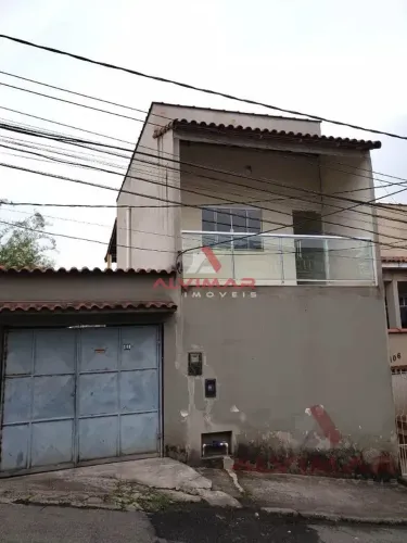 Casa com 3 dormitórios para alugar, 70 m² por R$ 1.220 - Jardim Cidade do Aço - Volta Redo