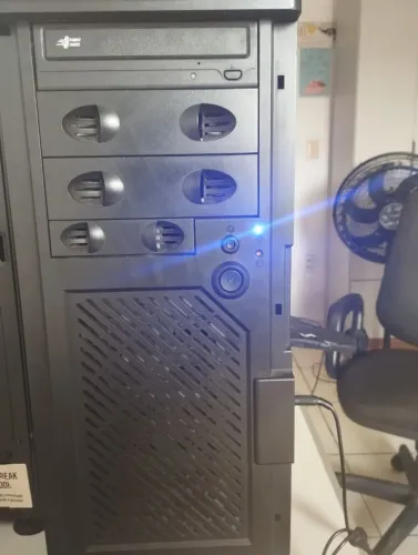 Computador Intel I7 2600k CPU @ 3.4 Ghz, 480 Gb SSD, 1TB HD, memoria 8 GB