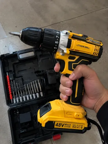 Parafusadeira Furadeira Sem Fio 48V com Maleta e Acessórios