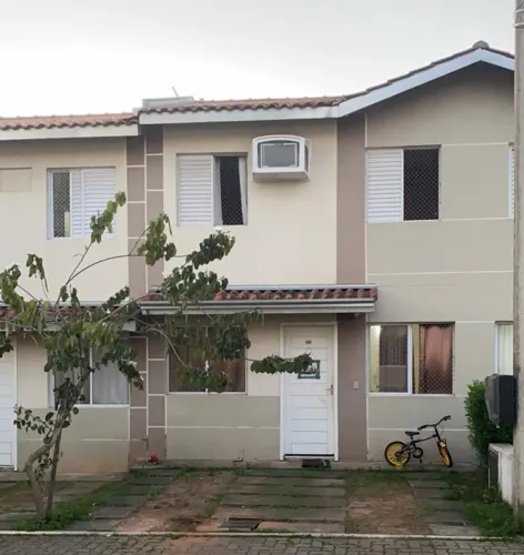 Casa de condomínio em Rua dos Guamirins - Igara - Canoas/RS