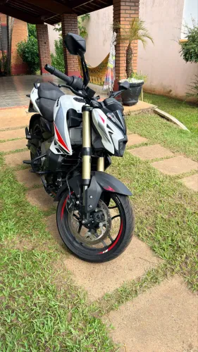 Bajai Dominar NS400Z Impecável.