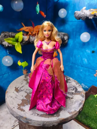 Barbie castelo de diamante liana 