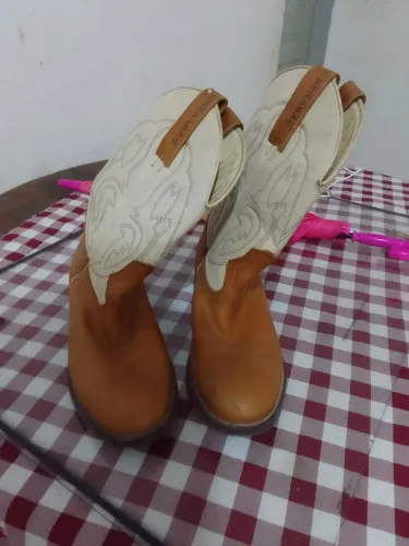 Bota Country
