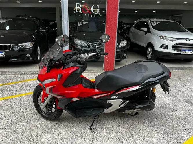 HONDA ADV