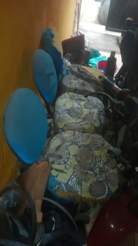 Cadeira de espera três lugares 