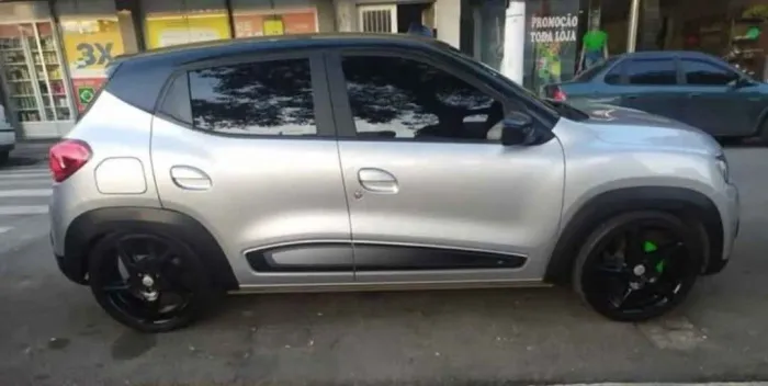 Mola esportiva kwid