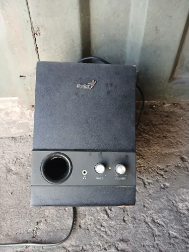 Rádio Genius, modelo Sw- m2.1350 