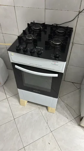 Fogão Atlas 4 bocas tampo de vidro