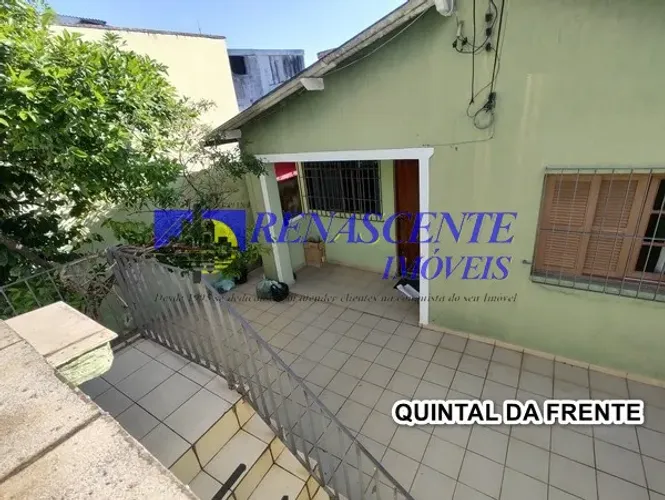 Casa térrea com metragem de 10 de frente por 20 de profundidade em declive
