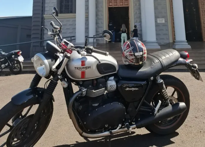 Triumph Street Twin 900