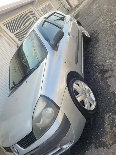 Renault Clio Rn/alize/expr./1.0 Hi-power 16V 5P 2006