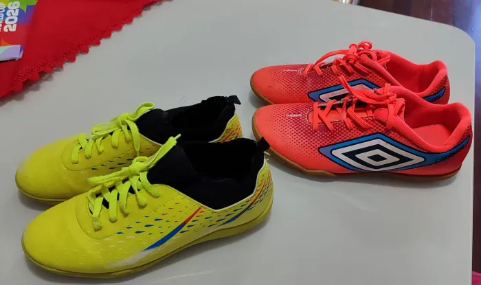 2 pares de tênis futsal infantil masculino