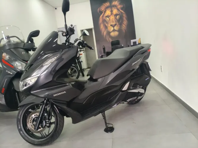 Honda PCX 160cc - Baixo km