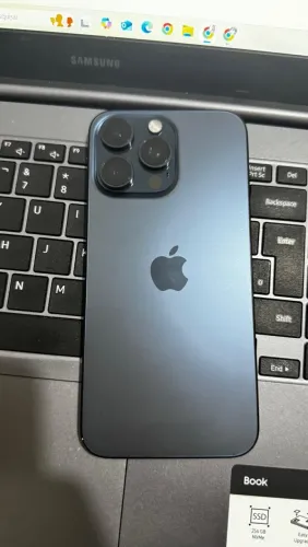 Vendo iPhone 15 pro Max 