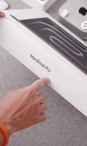 MACBOOK PRO 16-INCH MAX M5