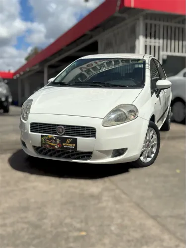 Fiat Punto Essence 1.6 Flex 16V 5P 2011