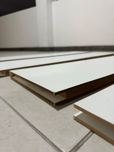 4 Prateleiras em MDF branco Novinhas (1,26 x0,40)