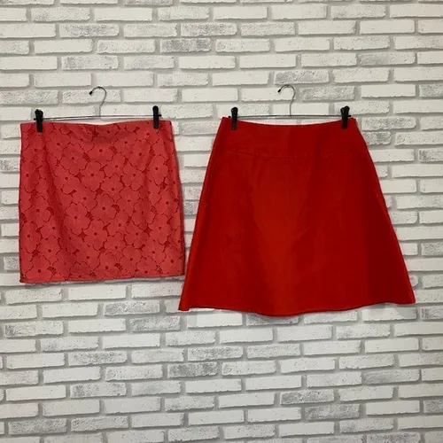 Kit 2 saias (vermelha com bolso + coral rendada marcia mello)