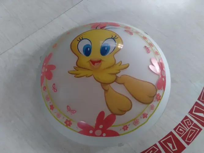 Paflon ou lustre do Piu-Piu 