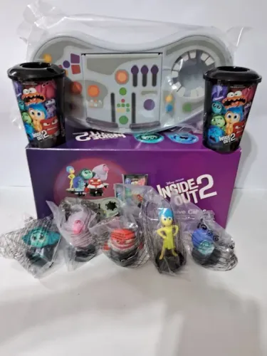 Kit Decoração Inside Out 2 - Personagens e Jogo