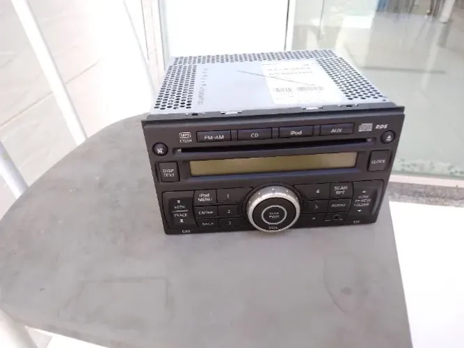 Auto rádio pioneer/Nissan Versa 2013/2014