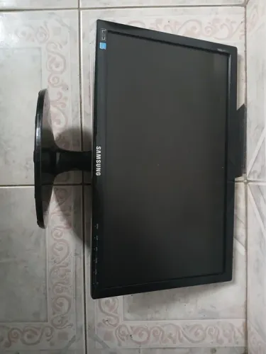 Monitor Samsung LCD 19  polegadas