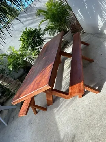MESA DE MADEIRA