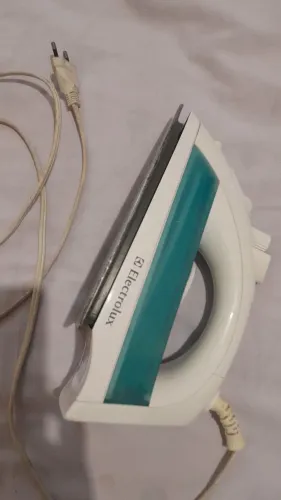 Ferro de passar Electrolux 
