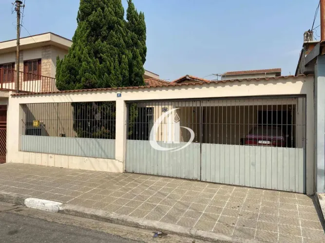 Casa com 3 dormitórios à venda, 206 m² por R$ 720.000,00 - Vila Barros - Guarulhos/SP