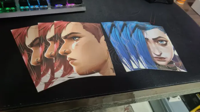 2 Cards de Arcane - Vi e Jinx - League of Legends - IFood e Netflix