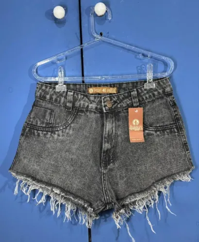 Short Jeans Cinza Destroyed Desfiado - 40