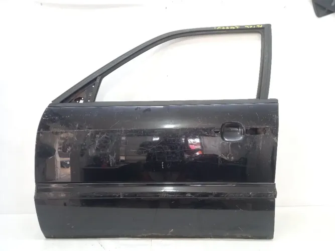 Porta Dianteira Esquerda Vw Passat Vr6 1993 1997 Original Dianteira E